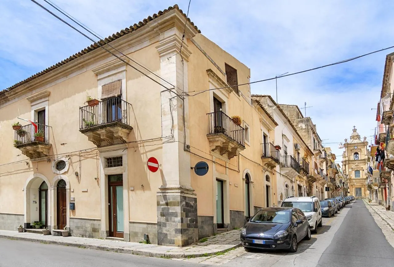 Mario Leggio 83, Gocce Di Sicilia Villa Ragusa Italy